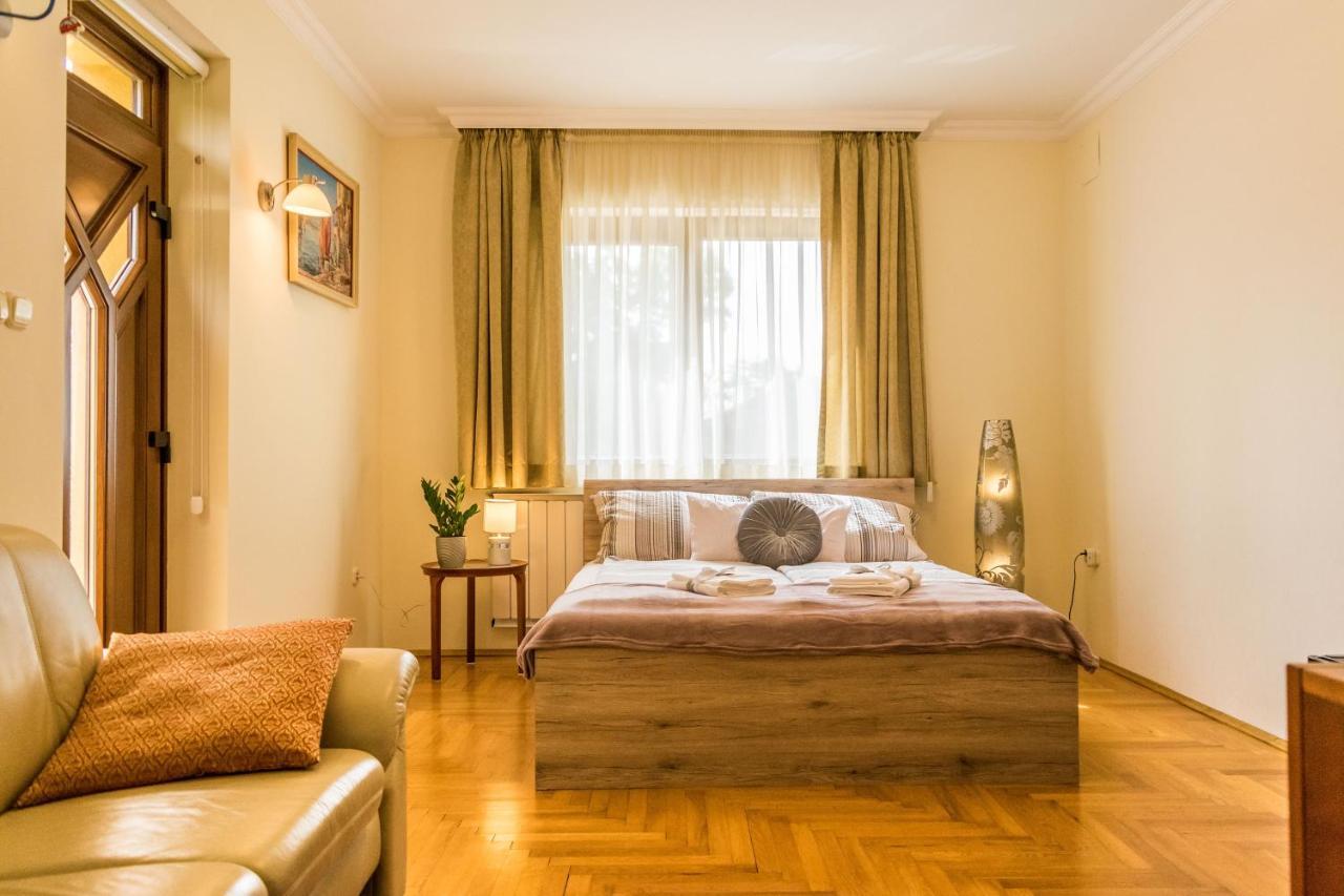 Mikes Vendeghaz Hotell Balatonfüred Exteriör bild