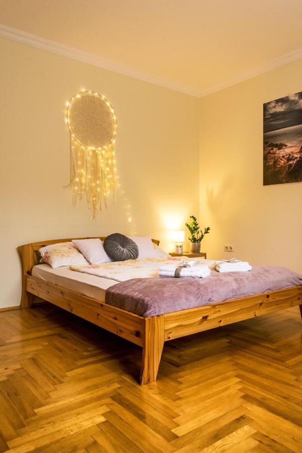 Mikes Vendeghaz Hotell Balatonfüred Exteriör bild