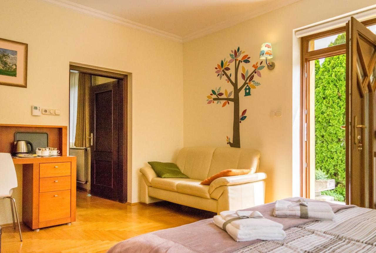 Mikes Vendeghaz Hotell Balatonfüred Exteriör bild