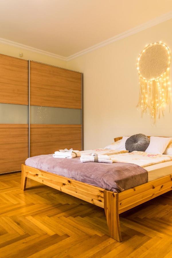 Mikes Vendeghaz Hotell Balatonfüred Exteriör bild