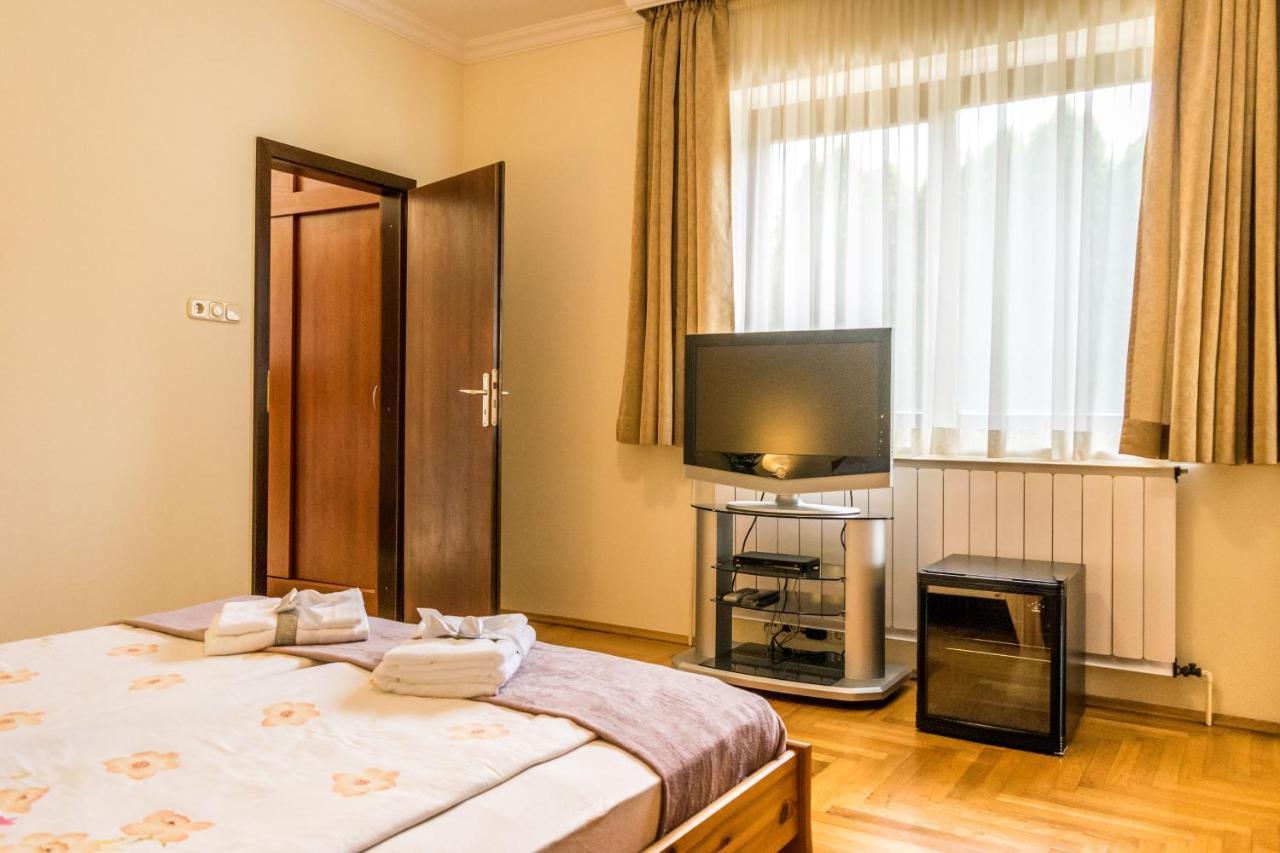 Mikes Vendeghaz Hotell Balatonfüred Exteriör bild